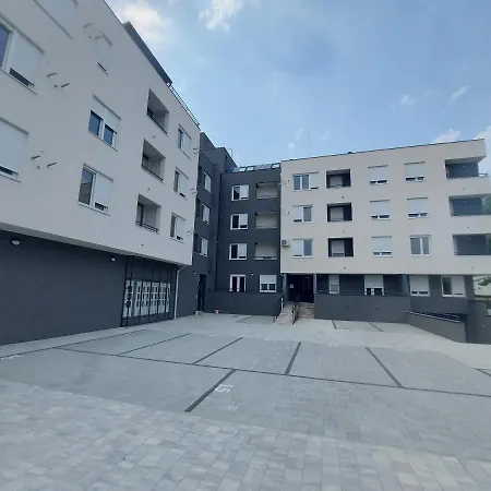Riverside Ferona With Garage Novi Sad