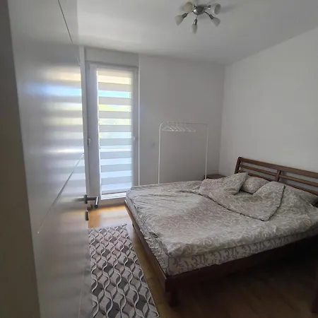 Riverside Ferona With Garage