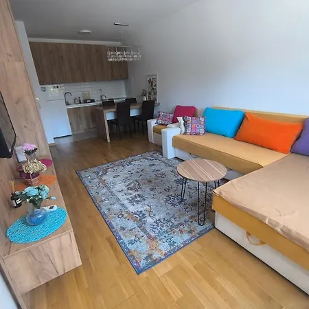 Apartment Riverside Ferona With Garage