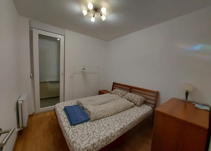 Riverside Ferona With Garage *