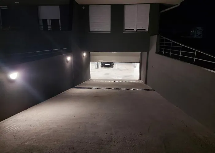 Riverside Ferona With Garage Novi Sad