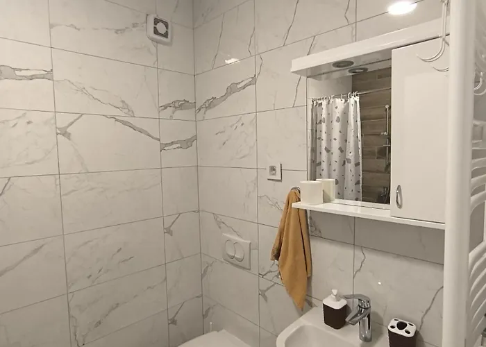 Riverside Ferona With Garage * 诺威萨