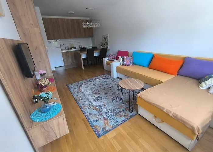 Apartment Riverside Ferona With Garage